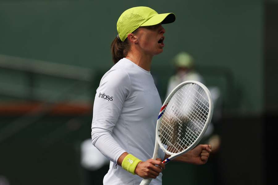 Tenis Flash: Świątek powalczy w nocy o finał Indian Wells, w nocy wygrywali faworyci