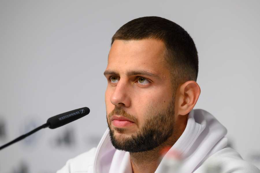 Pred médiá predstúpil aj Hancko. Pred médiá predstúpil aj Hancko.