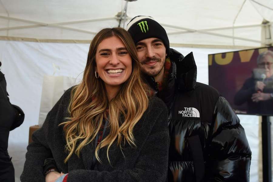 Bagnaia, campionul MotoGP,  la prima întâlnire cu iubita sa: ”A intrat cu mașina direct într-un stâlp”