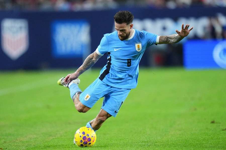 Nández, con Uruguay
