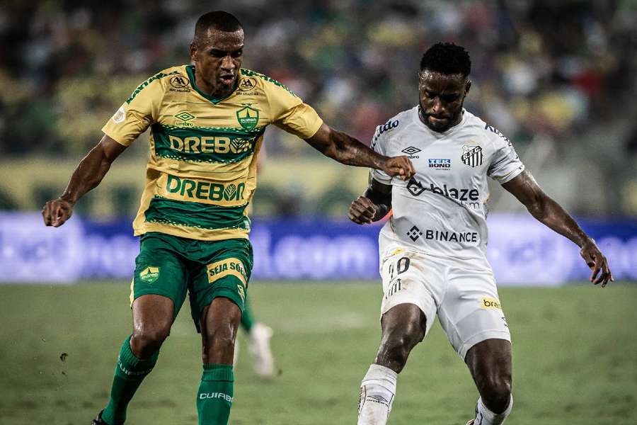 Santos foi derrotado pelo Cuiabá por 3 a 0, na Arena Pantanal