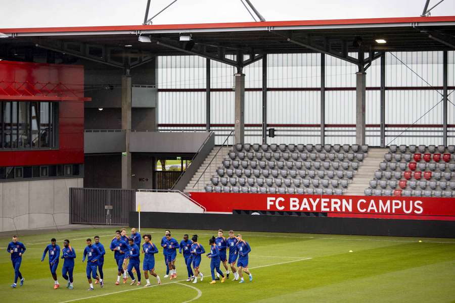 Oranje met fitte selectie op laatste training voor Duitsland