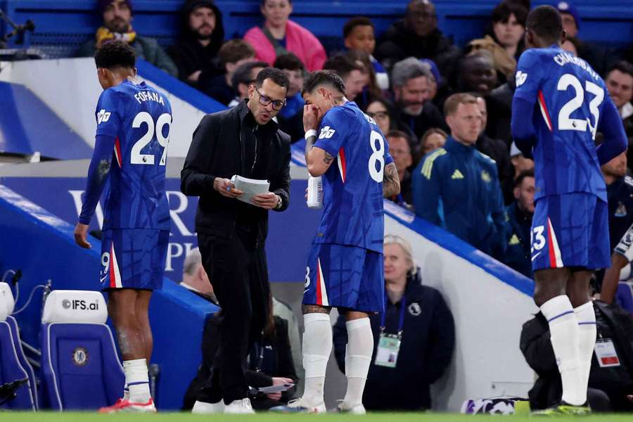Le conseil d’administration de Chelsea prend une nouvelle décision concernant Rosenior