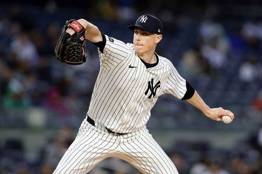 Ryan Yarbrough throwing a pitch (2025) Ryan Yarbrough throwing a pitch (2025)