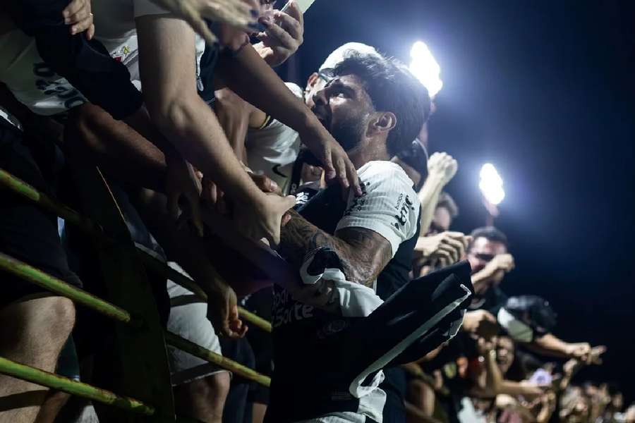 Corinthians subiu para a quarta colocação do Paulistão com vitória sobre o Velo Corinthians subiu para a quarta colocação do Paulistão com vitória sobre o Velo