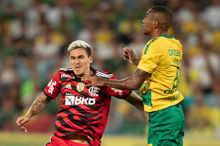 Pedro teve atuação desinspirada contra o Cuiabá Pedro teve atuação desinspirada contra o Cuiabá