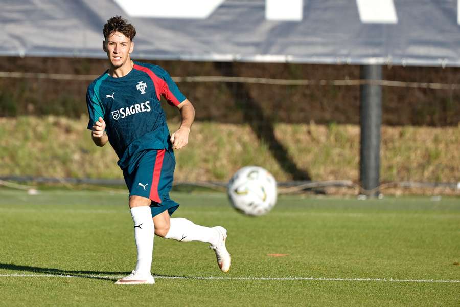 Diogo Travassos no treino de Portugal