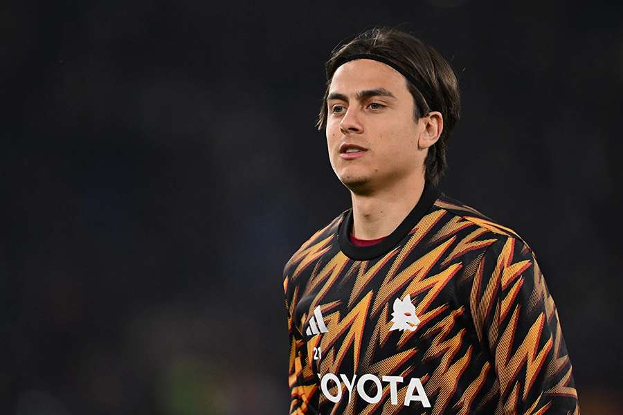 Paulo Dybala by mohl vyměnit AS Řím za AC Milán.