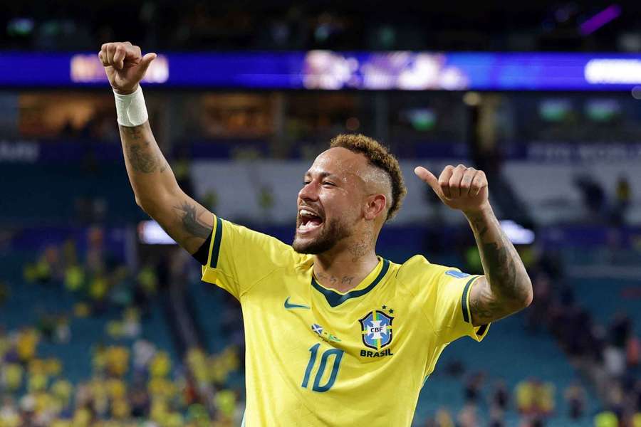 Neymar opět nastoupil za Brazílii.
