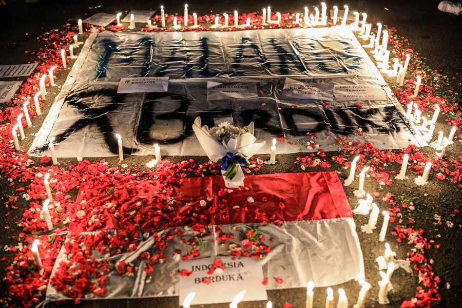 Indonesia orders stadium disaster 'perpetrators' to be punished
