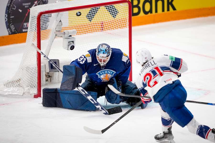 Hosts Finland lost to the USA in their opener in Tampere