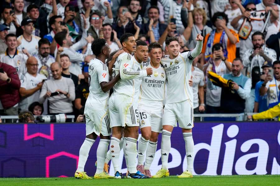 Real Madrid este lider în La Liga Real Madrid este lider în La Liga