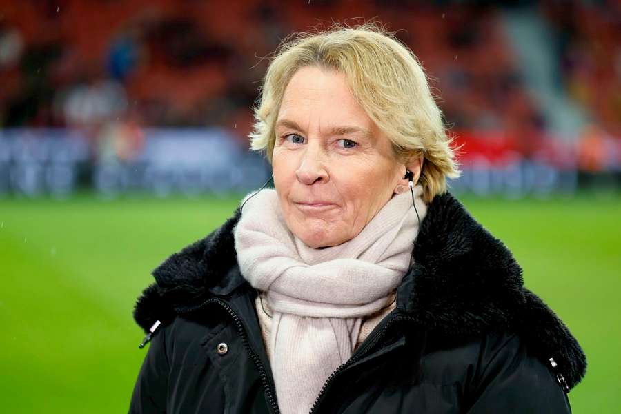 Voss-Tecklenburg: "Es ist völlig egal, ob er im Mädchen- oder Frauenfußball Erfahrung hat. Trainerqualität ist keine Frage des Geschlechts."