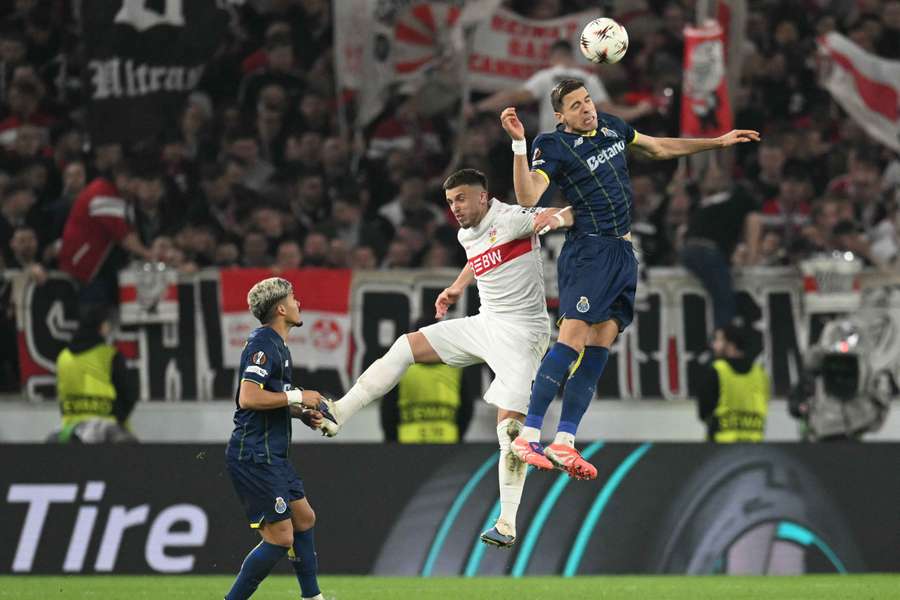 Świetne wejście Świderskiego, pewny Bednarek. Zwycięstwa drużyn Polaków w Lidze Europy