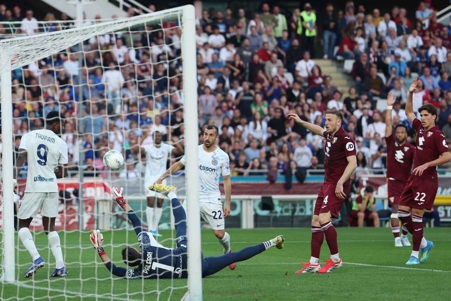Inter risipește un avantaj de două goluri pe terenul lui Torino