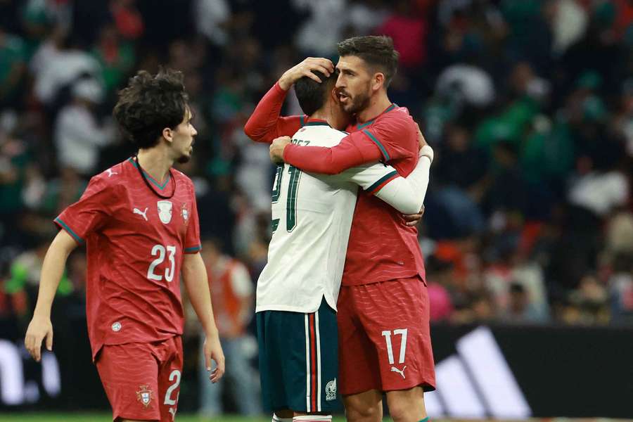 Paulinho voltou a vestir a camisola de Portugal