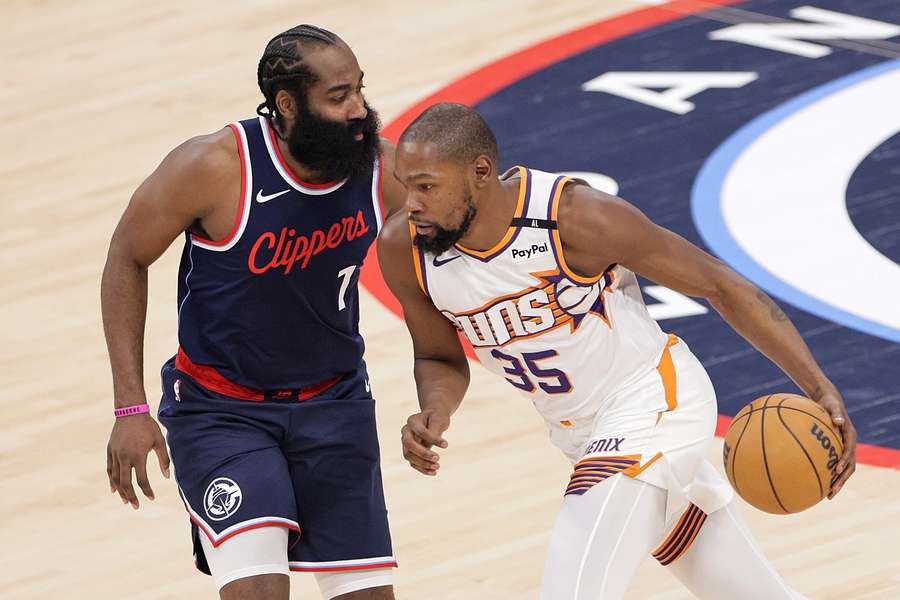 Harden e Durant em ação