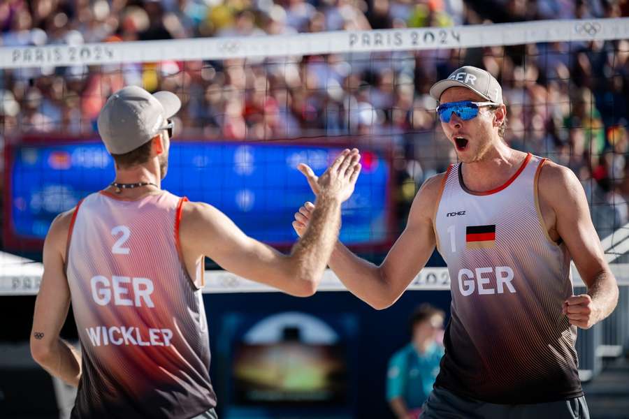 Gold vor Augen: Beachvolleyball-Duo Ehlers/Wickler schlagen die Olympiasieger