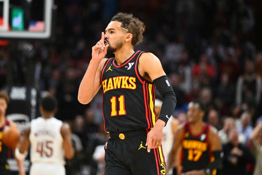 Trae Young quiets the crowd in Cleveland after handing the Cavaliers their first home loss