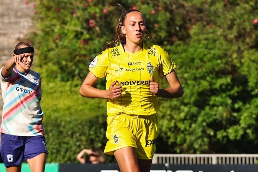 Inês Meninas está emprestada pelo Benfica ao Valadares Gaia Inês Meninas está emprestada pelo Benfica ao Valadares Gaia