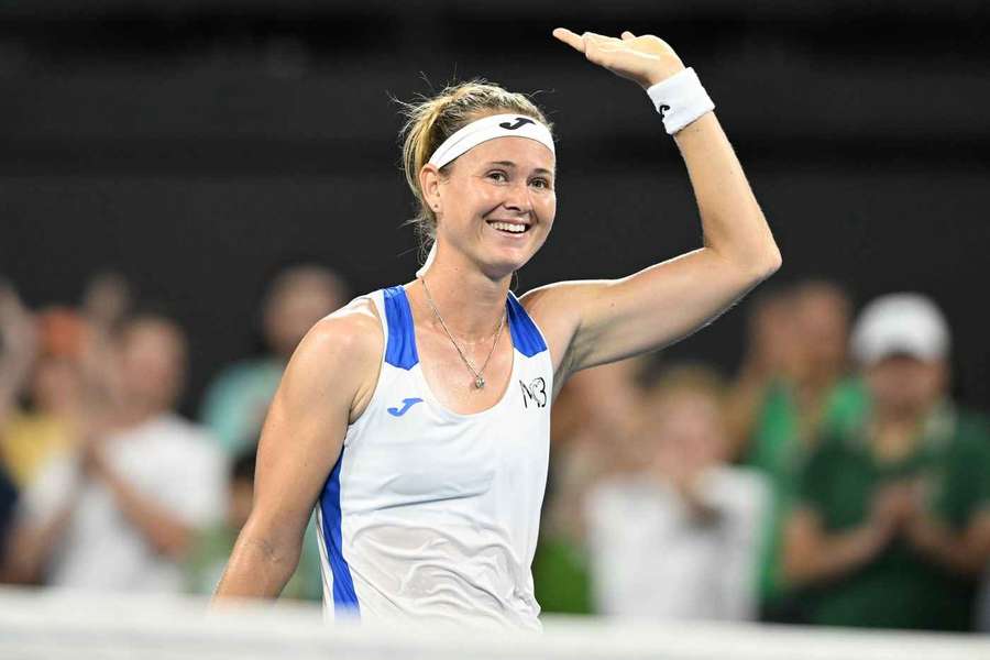 Marie Bouzková v Brisbane postoupila do osmifinále.