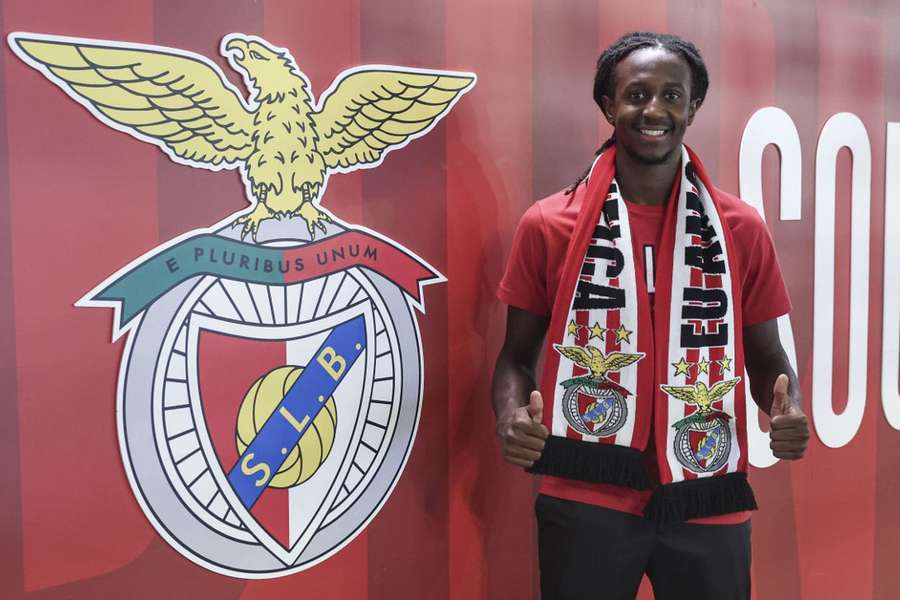 Silvestre Ferreira renovou com o Benfica até junho de 2024