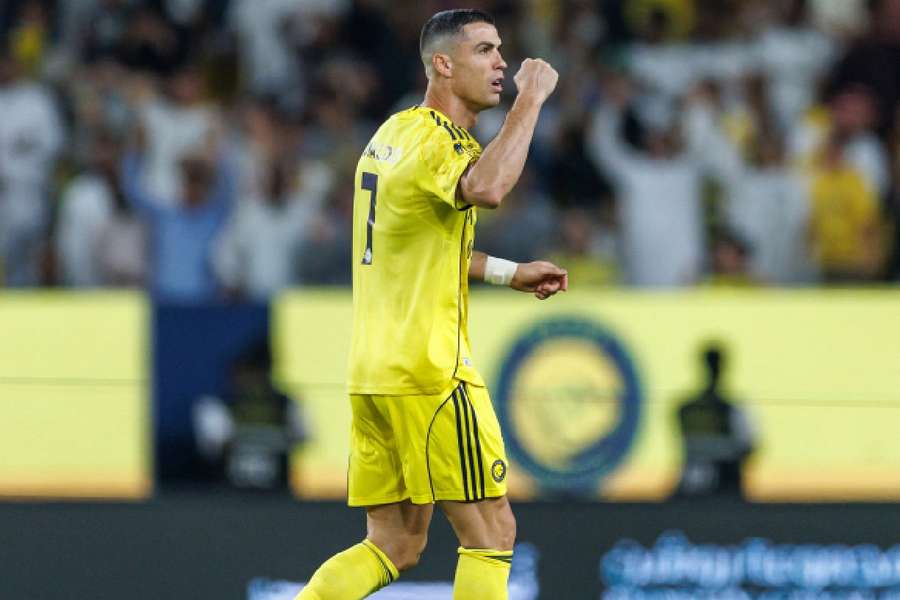 Cristiano Ronaldo marcou os dois gols do Al-Nassr sobre o Al-Fayha