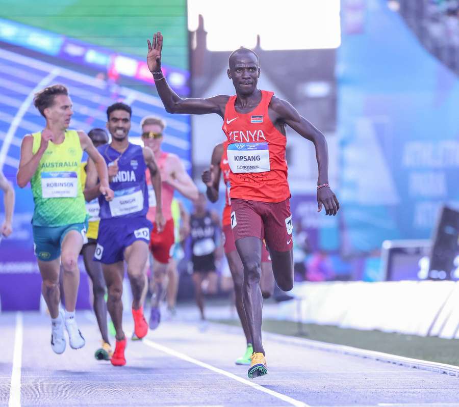 Mathew Kipsang set the tone for the Kenyan squad.