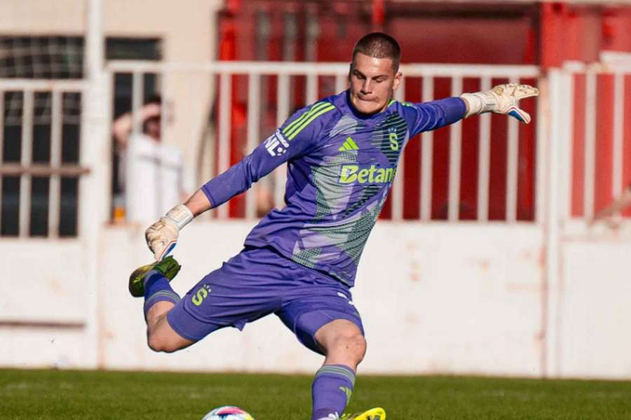 Brankář Joeri Heerkens přestupuje ze Sparty do Ajaxu Amsterdam.