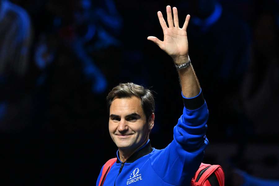 Roger Federer hier après son entraînement en forme d'exhibition, à l'O2 Arena à Londres.