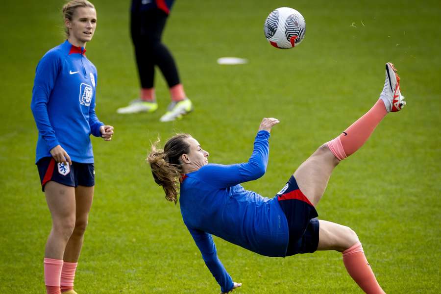 Oranje vrouwenelftal op jacht naar tweede zege op Schotland in vier dagen