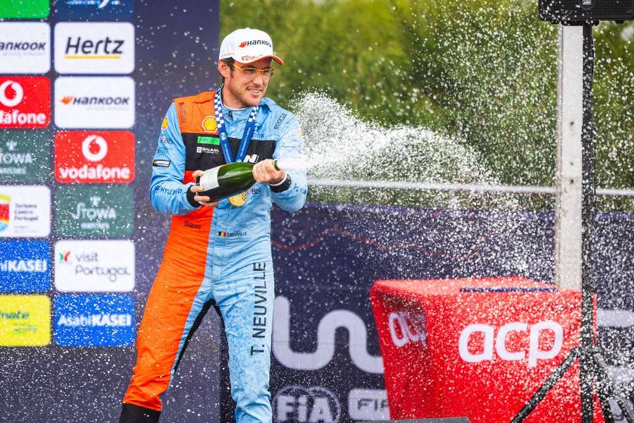 Thierry Neuville venceu este domingo a 59.ª edição do Rali de Portugal