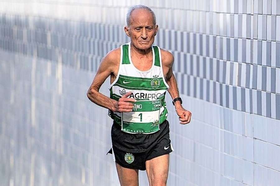 Armando Aldegalega ainda corre aos 85 anos