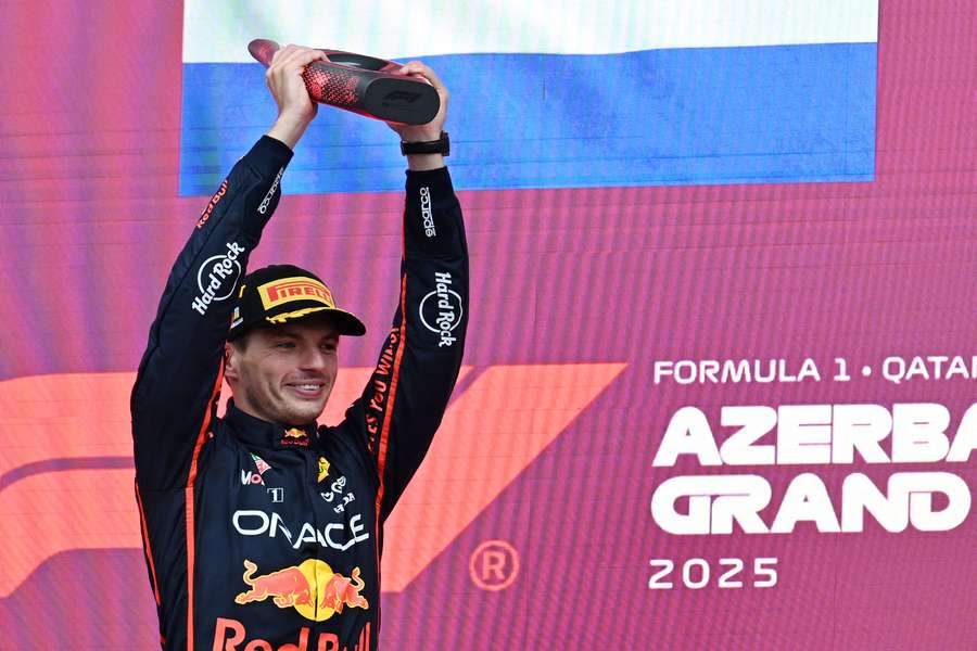 Verstappen włącza się do walki o tytuł. Wielkie emocje w ostatnich siedmiu wyścigach
