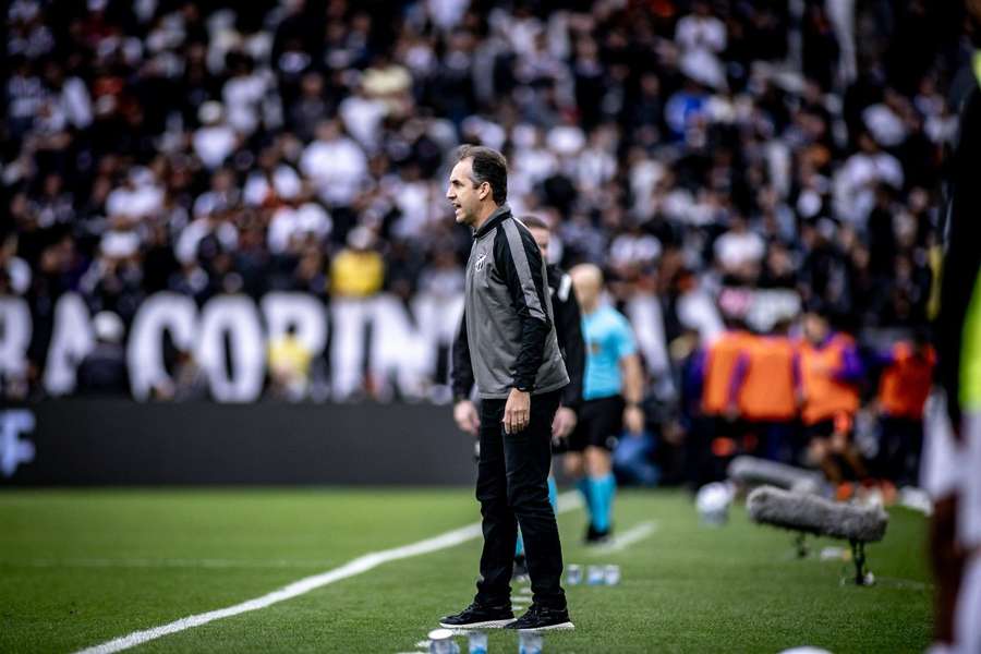 Léo Condé tem ido bem à frente do Ceará