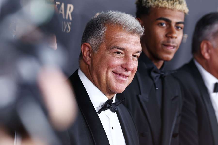 Joan Laporta, președintele Barcelonei, alături de decarul Lamine Yamal