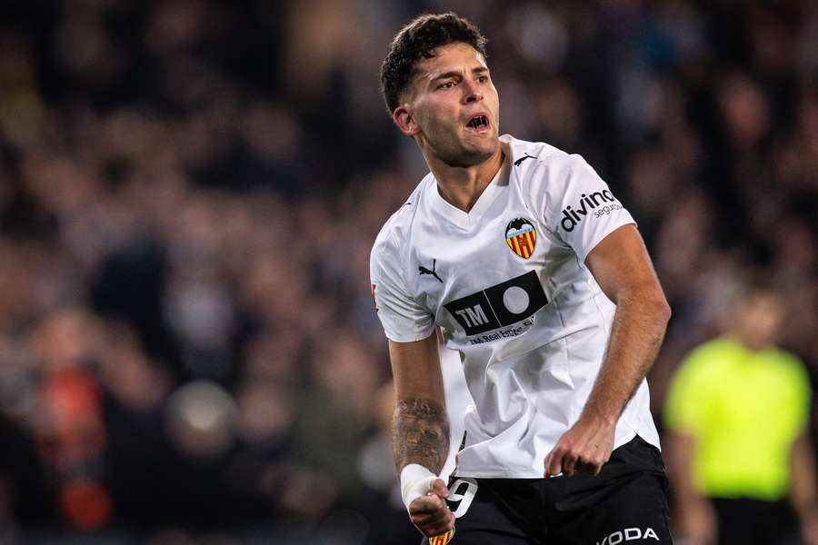 Hugo Duro festeja pelo Valência