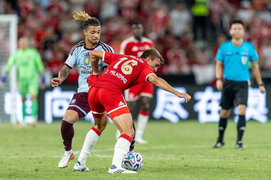 Palhinha na partida frente ao Aston Villa