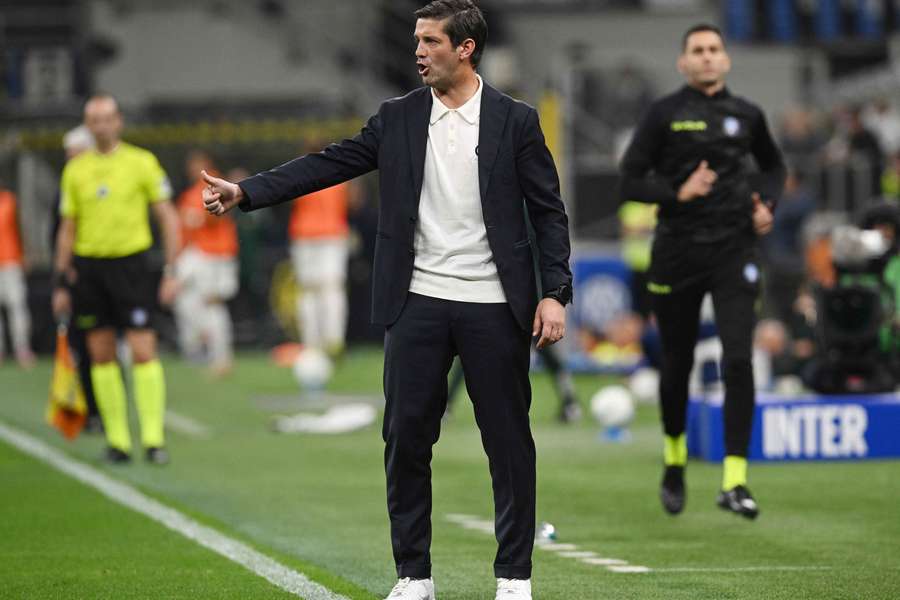 Novo contrato para Chivu Novo contrato para Chivu