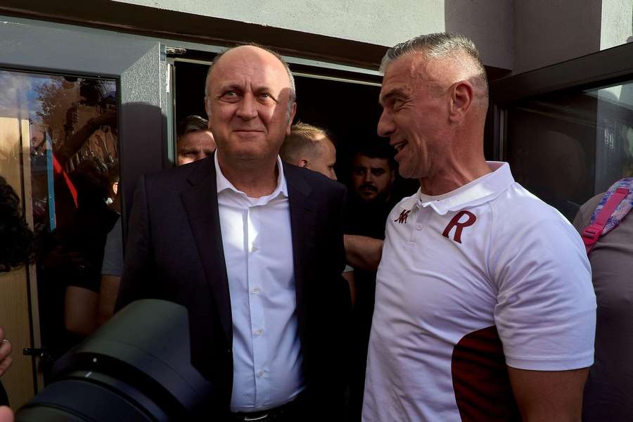 Dan Șucu, patronul echipelor Rapid și Genoa, și Daniel Pancu, antrenorul formației giuleștene Dan Șucu, patronul echipelor Rapid și Genoa, și Daniel Pancu, antrenorul formației giuleștene