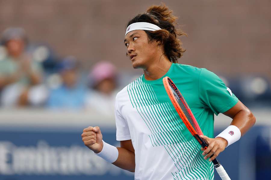 Zhang Zhizhen din China se îndreaptă cu putere spre victorie în fața norvegianului Casper Ruud la US Open.