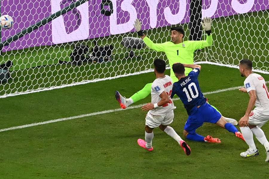 Pulisic-scoring sender USA videre til 1/8 finalen på bekostning af Iran i højintens gyser Pulisic-scoring sender USA videre til 1/8 finalen på bekostning af Iran i højintens gyser
