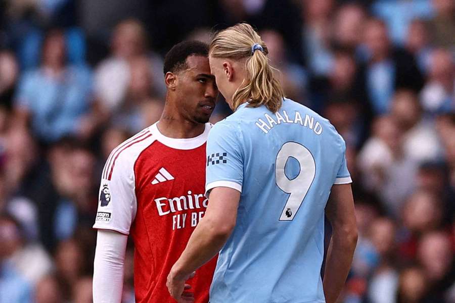 Arsenal i City walczą bezpośrednio o tytuł.