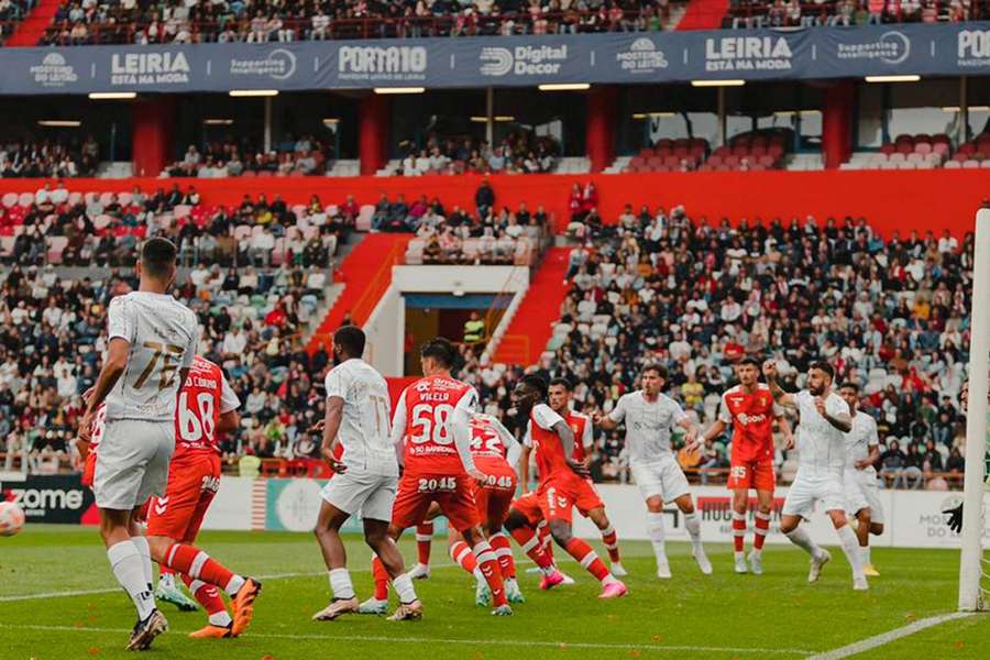 União de Leiria venceu SC Braga B por 1-0, no Magalhães Pessoa, e está de regresso à Liga 2