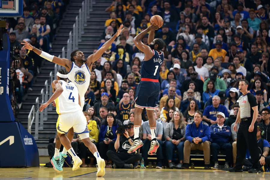 James Harden et les Clippers font le gros coup.
