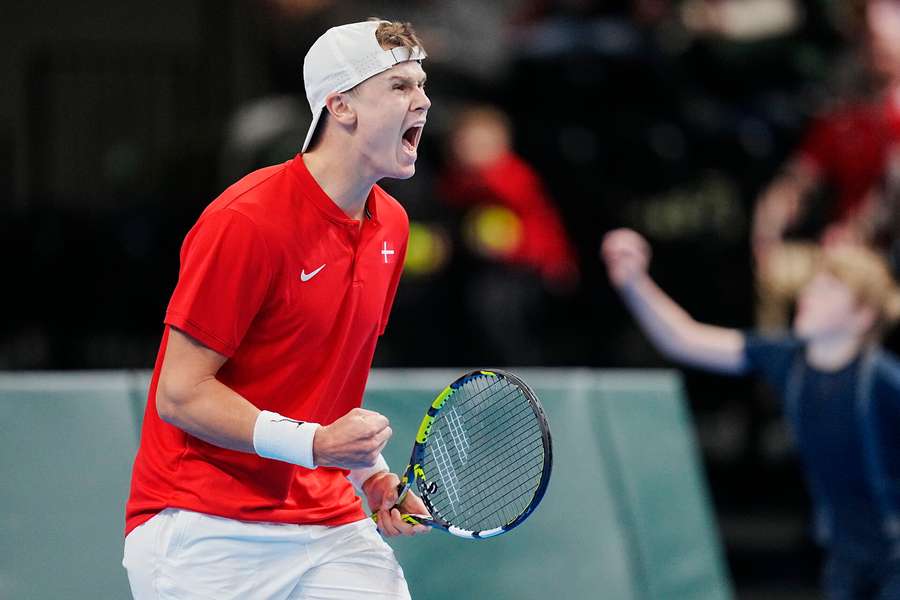 Holger Rune ecstatic after equalizing for Denmark