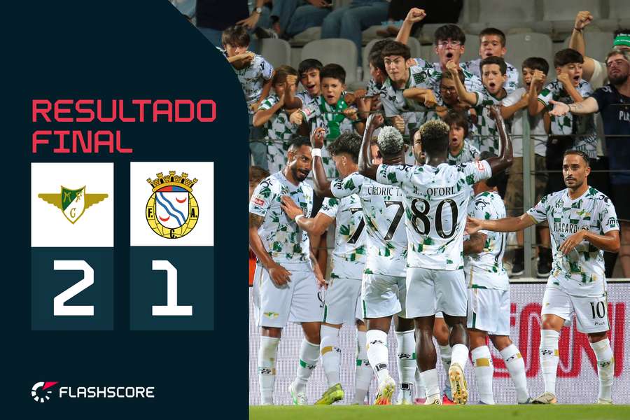 Golo ao cair do pano valeu a vitória