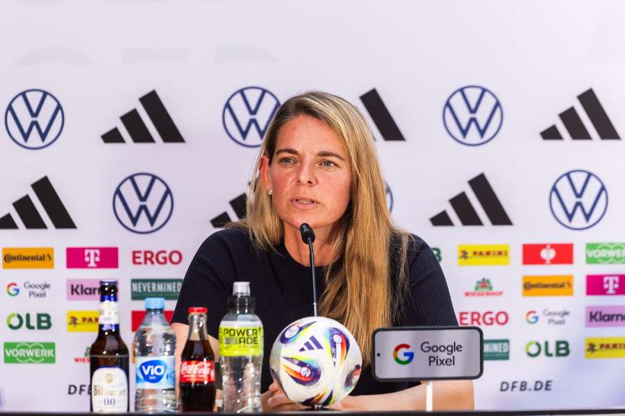 Künzer bleibt dem DFB erhalten Künzer bleibt dem DFB erhalten