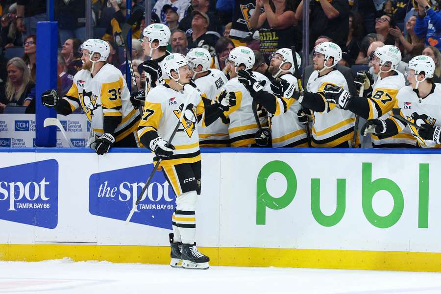 Rakell sa raduje z jedného zo svojich gólov.