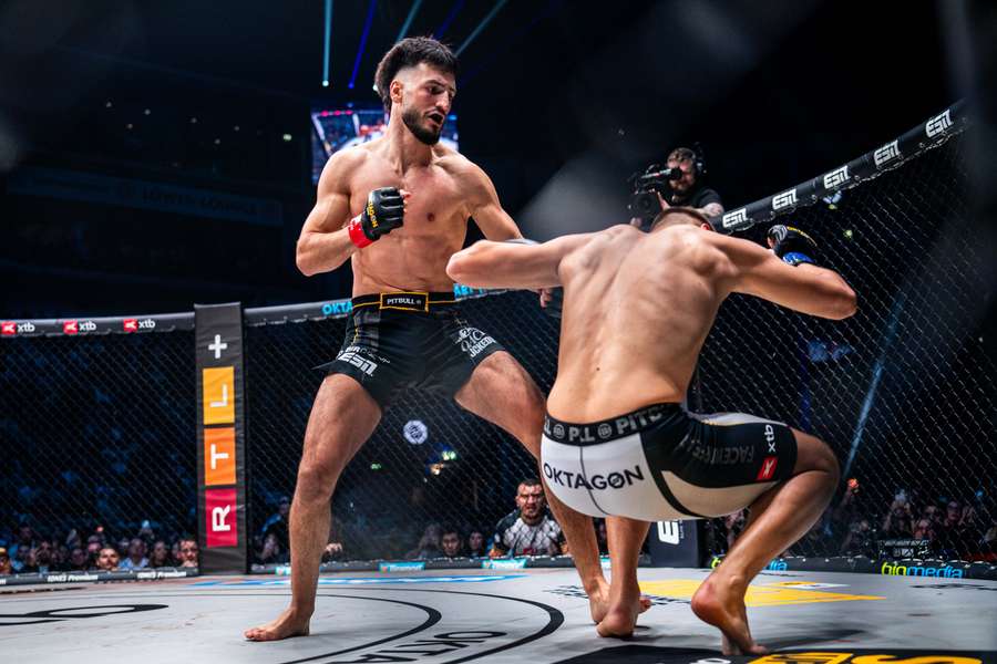 Dulatov rozhodol v prvom kole.